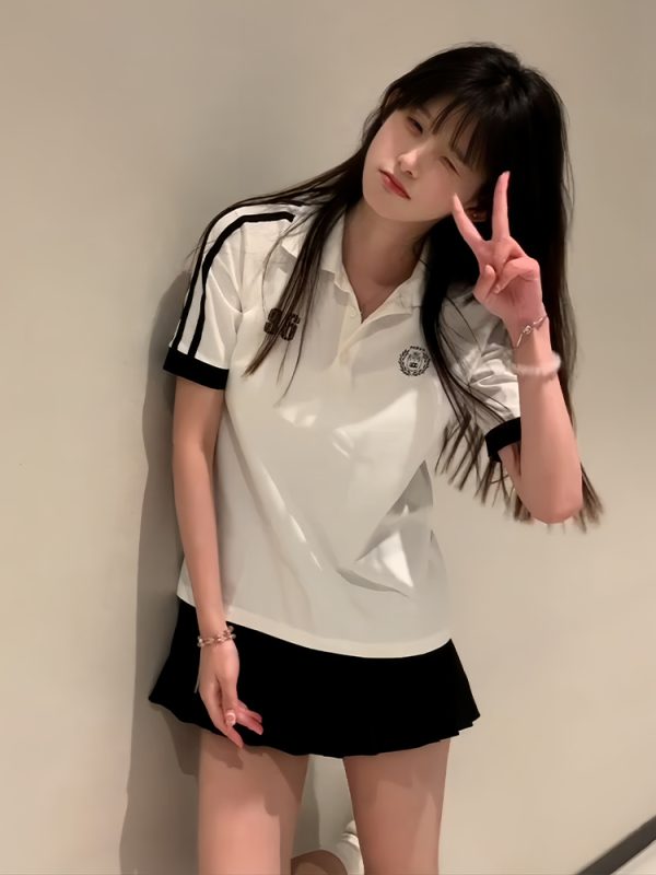 American-Style Shoulder Flip Collar Short Sleeve T-Shirt for Women - Casual College Style Polo Top for Spring & Summer