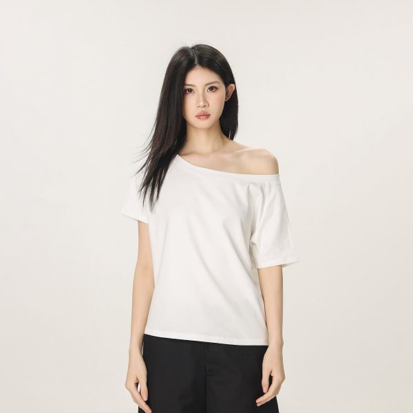 American Style Slouchy Loose Short Sleeve T-shirt for Women - Summer Off-Shoulder Casual Top, Beer Team Captain Design