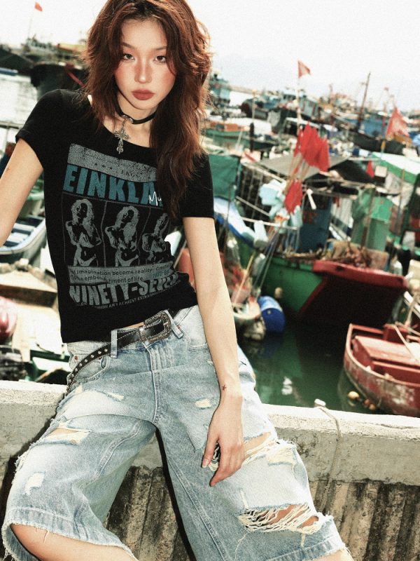 American Vintage Slim Fit Cropped T-Shirt for Women - Black Short Sleeve Summer Essential, Versatile Style