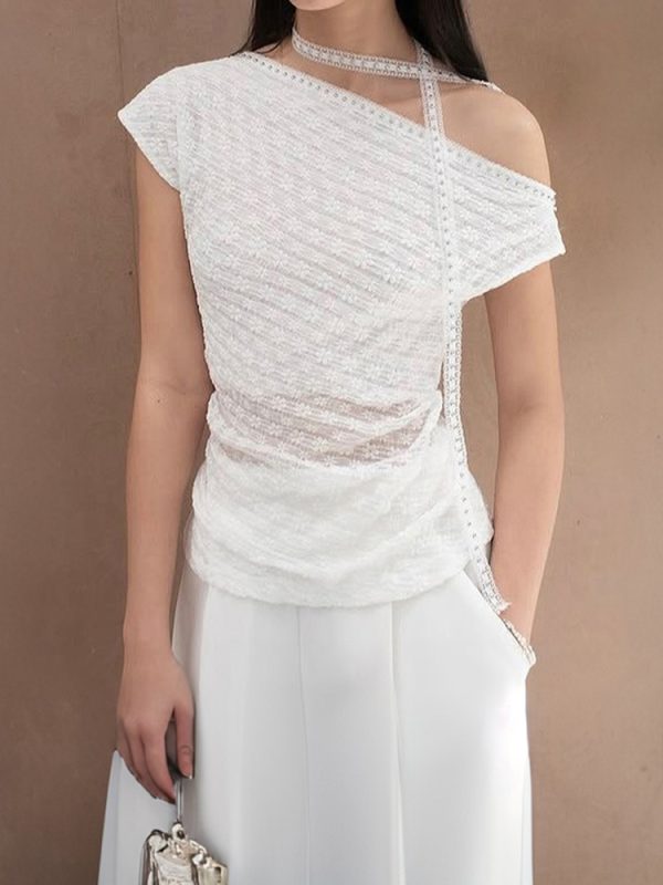 Asymmetrical Off-Shoulder T-Shirt for Women with Textured Floral Design - Summer White Top, 90s-Inspired, Y2K Fashion