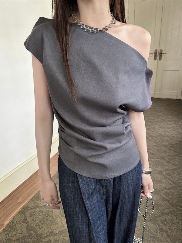 Asymmetrical One-Shoulder T-Shirt for Women, Minimalist Ruched Slim Fit Top, 2025 Summer Fashion, Trendy Off-Shoulder Style