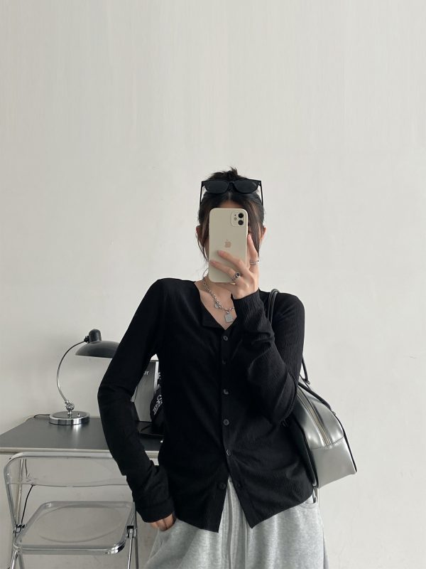 Black Long Sleeve Elastic Waist Cardigan for Women - Flattering Slim-Fit Round Neck Top, Sexy Autumn Layering Essential