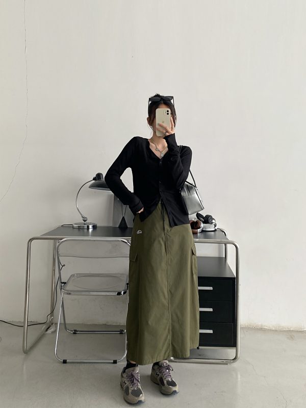 Black Long Sleeve Elastic Waist Cardigan for Women - Flattering Slim-Fit Round Neck Top, Sexy Autumn Layering Essential