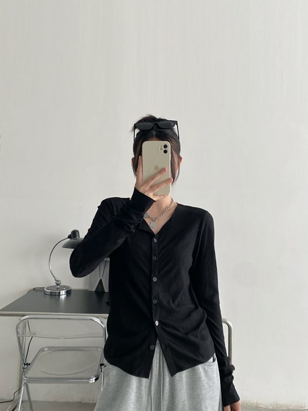 Black Long Sleeve Elastic Waist Cardigan for Women - Flattering Slim-Fit Round Neck Top, Sexy Autumn Layering Essential