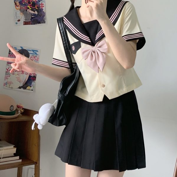 Camellia Women's Waist-Defined JK Uniform Sailor Suit Top - Summer Short Sleeve College Style with Three-Volume Design