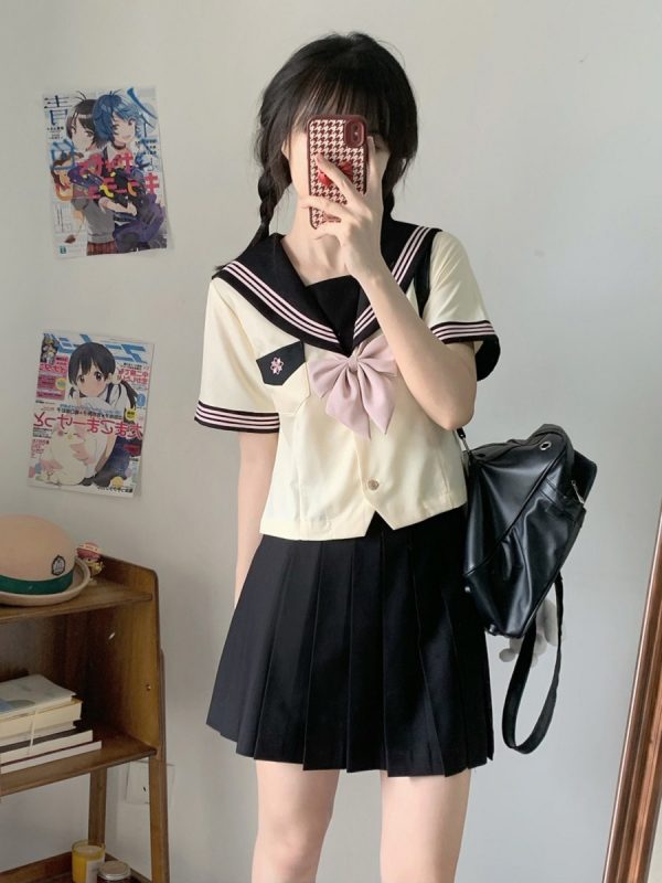 Camellia Women's Waist-Defined JK Uniform Sailor Suit Top - Summer Short Sleeve College Style with Three-Volume Design