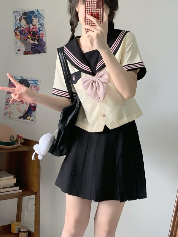 Camellia Women's Waist-Defined JK Uniform Sailor Suit Top - Summer Short Sleeve College Style with Three-Volume Design
