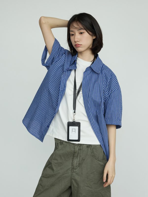 Casual Plaid Short Sleeve Shirt for Men and Women - Oversized Unisex Commuter Top, Perfect for 90s and Y2K Style