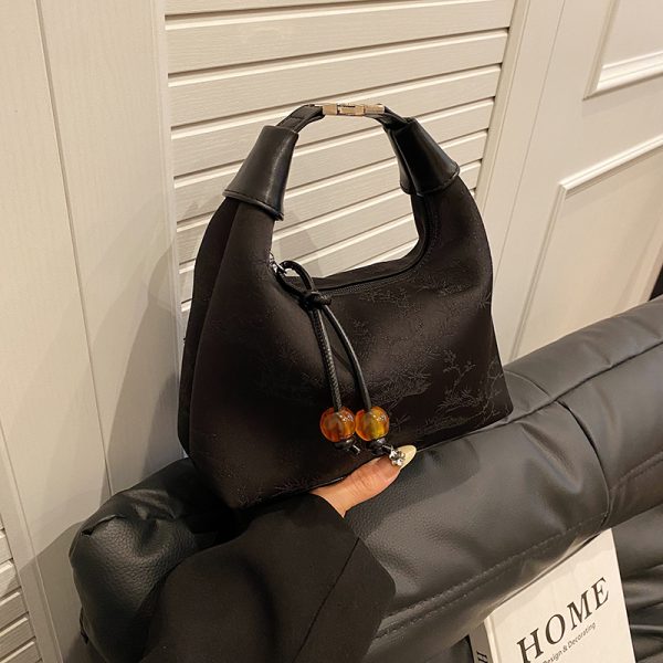 Chinese Style Handheld Embroidery Underarm Bag - High-End Women's Crossbody Bag with National Wind Design