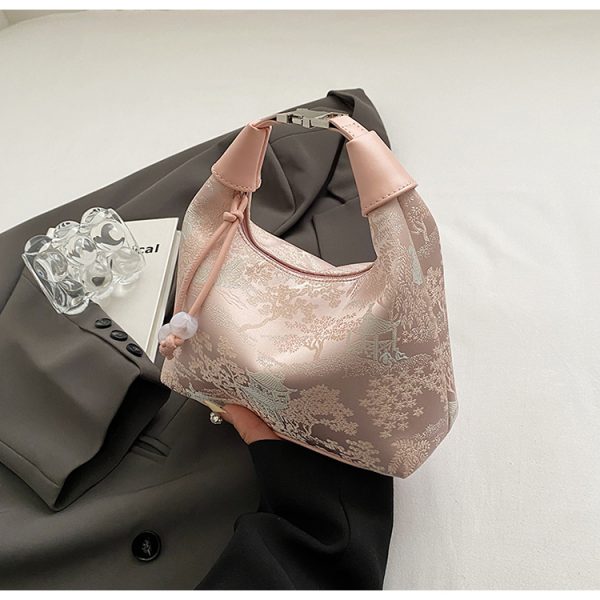 Chinese Style Handheld Embroidery Underarm Bag - High-End Women's Crossbody Bag with National Wind Design