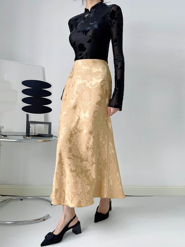 Chinese-Style Velvet Long Sleeve Top with Button Design - Slim Fit Vintage Shirt for Spring and Summer