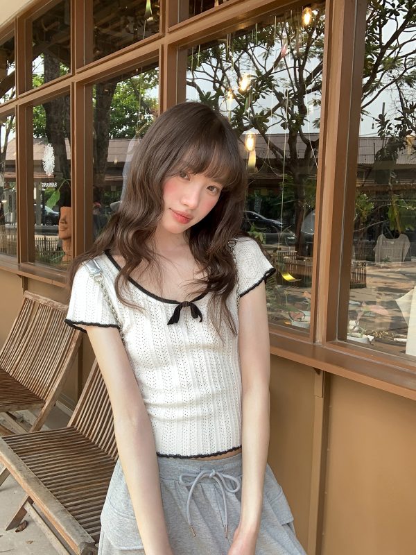 Color-Block Knitted Short-Sleeve T-Shirt for Women - Slim Fit Cropped Top, American Style Summer 2025 Fashion