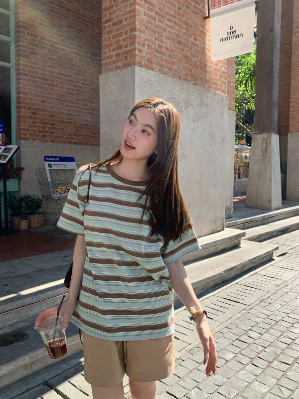 Color-Blocked Striped Short-Sleeve T-Shirt for Women â€“ Loose Slimming Round Neck Top in Petite Sizes, Spring Summer 2025 Fashion