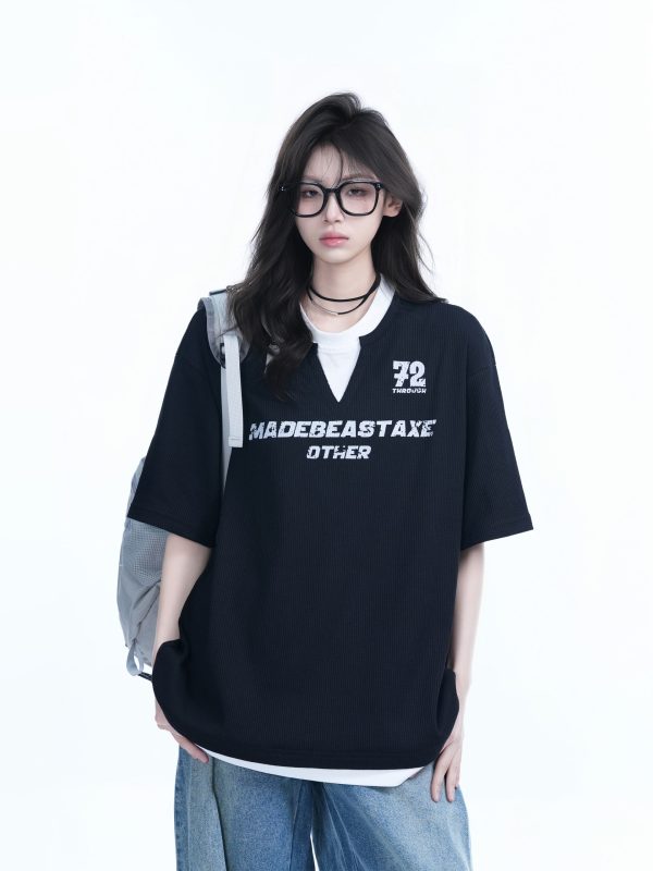 Color-Blocking Faux Two-Piece V-Neck Short Sleeve T-Shirt for Women - Waffle Texture, Loose Fit, College Style, Casual Fashion