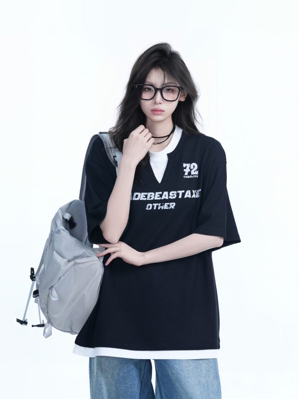 Color-Blocking Faux Two-Piece V-Neck Short Sleeve T-Shirt for Women - Waffle Texture, Loose Fit, College Style, Casual Fashion