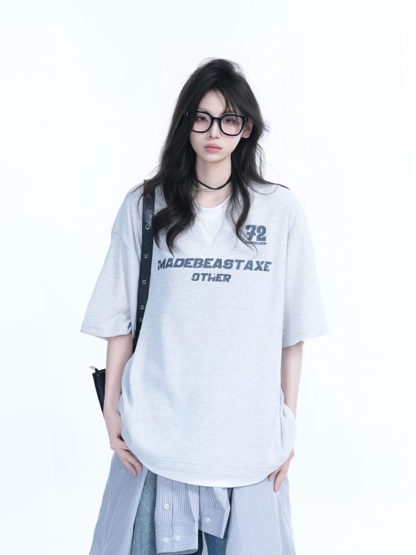 Color-Blocking Faux Two-Piece V-Neck Short Sleeve T-Shirt for Women - Waffle Texture, Loose Fit, College Style, Casual Fashion
