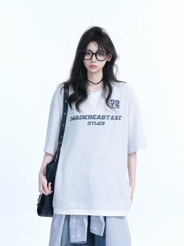 Color-Blocking Faux Two-Piece V-Neck Short Sleeve T-Shirt for Women - Waffle Texture, Loose Fit, College Style, Casual Fashion