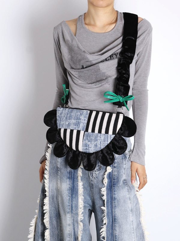 Contrasting Color Floral Underarm Bag - Spliced Denim Bow Half-Moon Crossbody Bag for Autumn & Winter, Niche Design