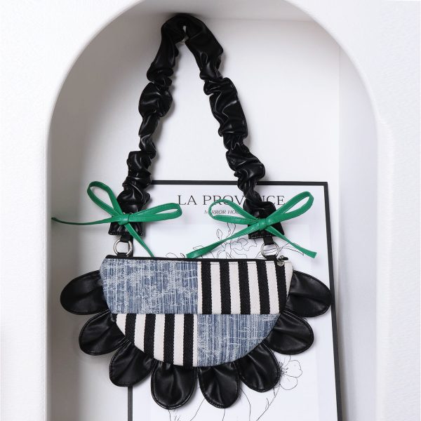 Contrasting Color Floral Underarm Bag - Spliced Denim Bow Half-Moon Crossbody Bag for Autumn & Winter, Niche Design