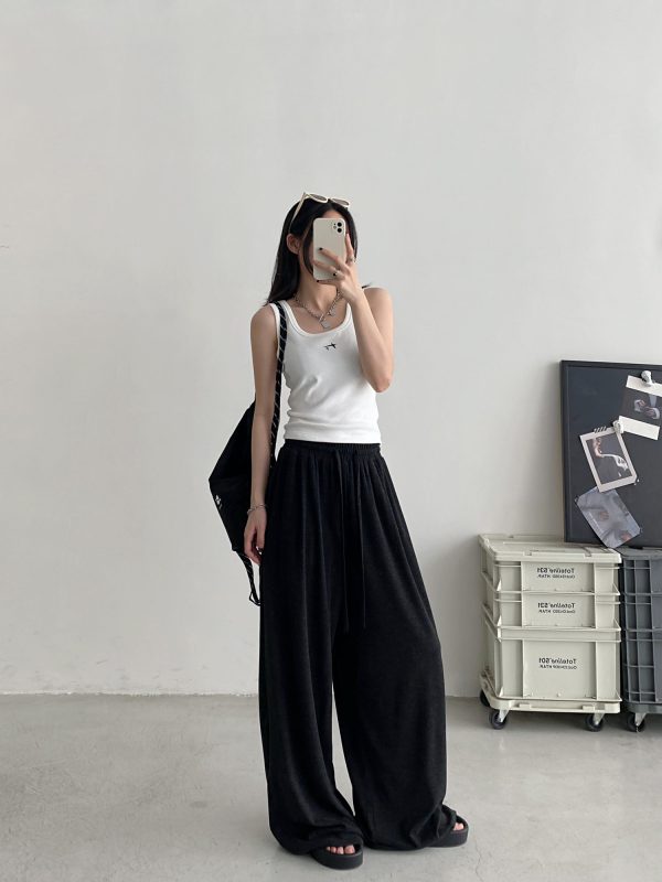 Crispy Soft Wide-Leg Pants for Spring & Autumn - Casual Loose Draped Design, Perfect for Lazy Days and Effortless Style