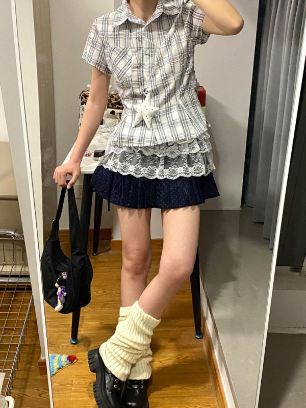 Cropped Vintage Plaid Short-Sleeve Shirt for Women - Slim-Fit Checkered Summer Jacket, College Style Top, Y2K Fashion