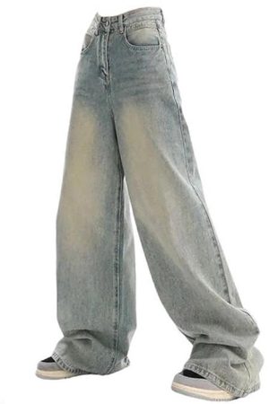 Cute Everyday Outfits, Outfit Inspo Casual 90's Light Wash Baggy Jeans