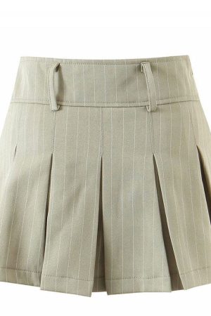 Cute Everyday Outfits, Outfit Inspo Casual Baby Lies Striped Pleated Skirt