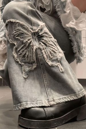 Cute Everyday Outfits, Outfit Inspo Casual Butterfly Aesthetic Y2K Flare Jeans