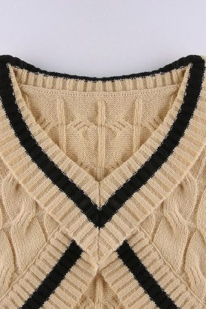 Cute Everyday Outfits, Outfit Inspo Casual Coffee Cream Cropped Sweater