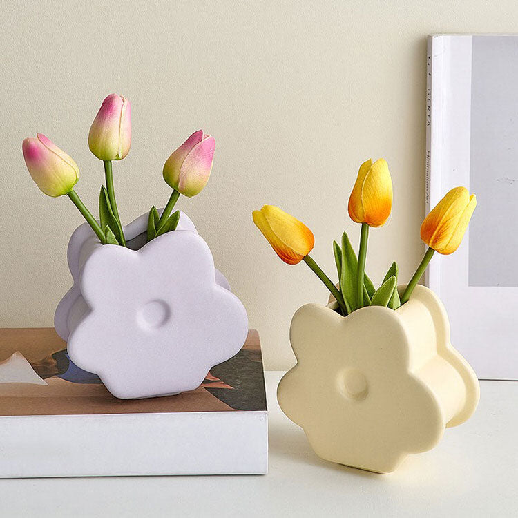 Cute Everyday Outfits, Outfit Inspo Casual Danish Pastel Flower Shaped Vase
