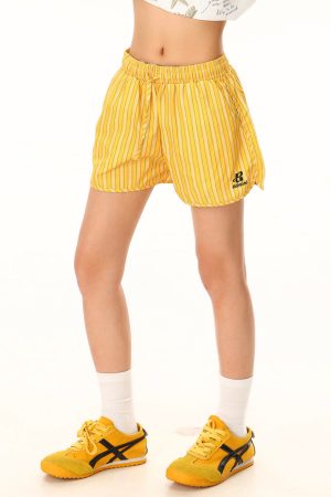 Cute Everyday Outfits, Outfit Inspo Casual Elastic Waist Pinstriped Shorts