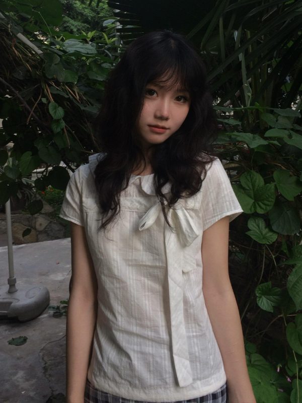 Doll Collar Short-Sleeve Shirt for Women, Miu-Style Bow Tie Waist-Cinching Slim-Fit Top, Summer Fashion Essential