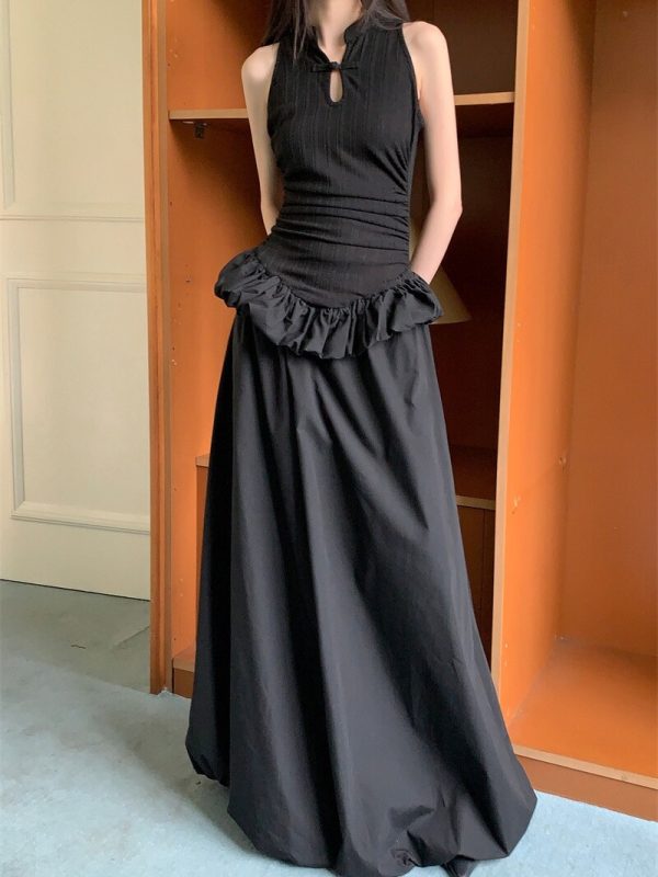 Elegant Black Chinese Style Buttoned Puff Long Skirt - Slimming Hollow-Out Design, Perfect for Formal Ceremonies and Events