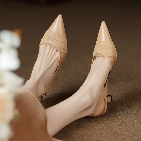Elegant Genuine Leather Slim Pointed Low-Heeled Flat Sandals - Italian Style Footwear for Chic Summer Looks