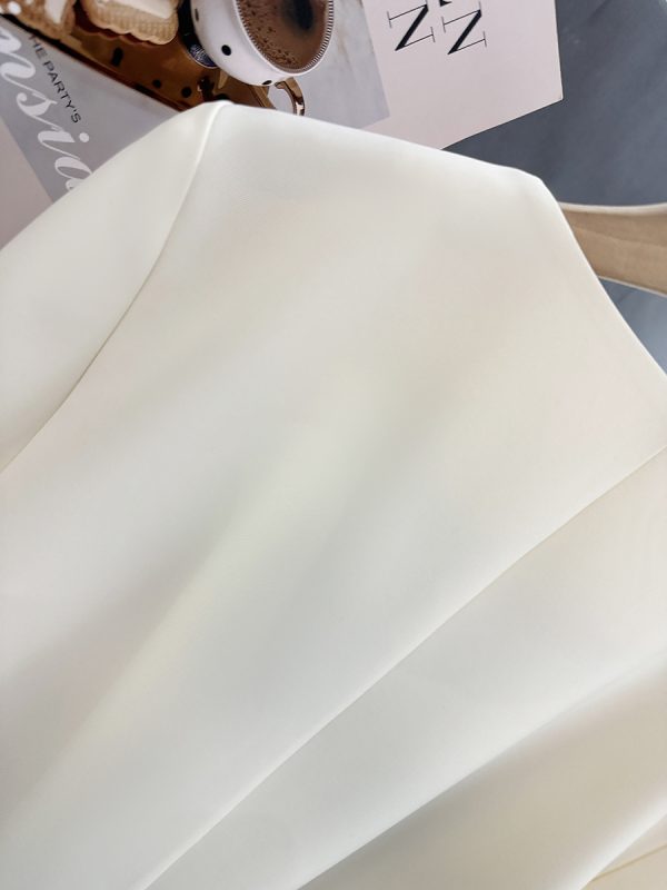 Elegant Light Beige Women's Suit Jacket - Unique Short Design for Summer 2025 - Chic Niche Fashion