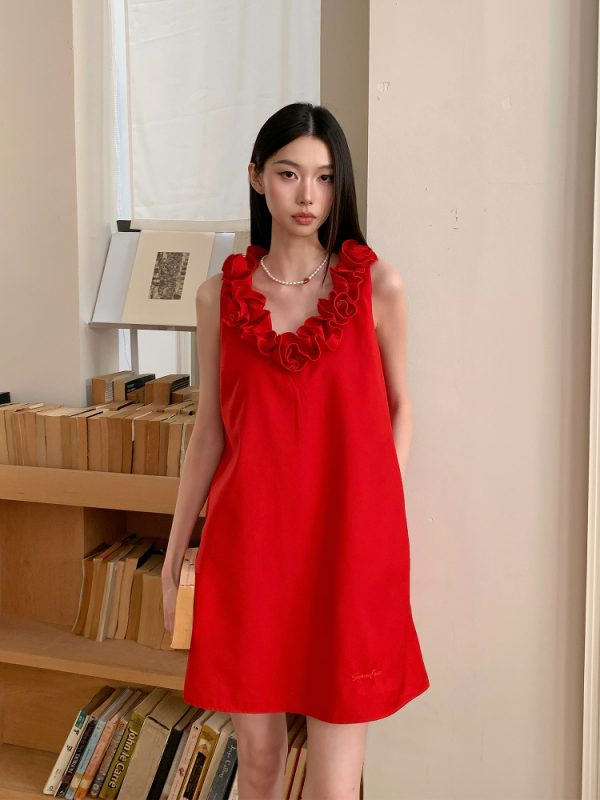 Elegant Slim Fit Sleeveless French Knot Rose Dress - Summer Short Skirt Tank Style for a Chic 90s Look