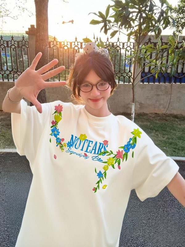 Embroidered Floral Heavyweight Short-Sleeve T-Shirt for Women - Summer 2025 Trendy Couple's Top, Y2K Style