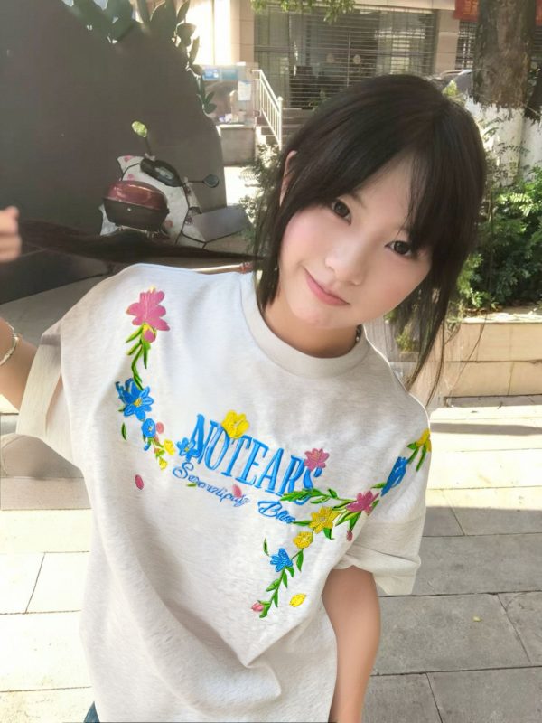 Embroidered Floral Heavyweight Short-Sleeve T-Shirt for Women - Summer 2025 Trendy Couple's Top, Y2K Style