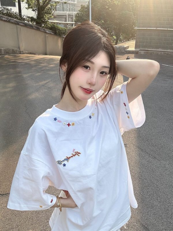 Embroidered Floral Letter Heavyweight Short Sleeve T-Shirt for Women - Summer 2025 Trendy Couple's Top, Unique and Stylish