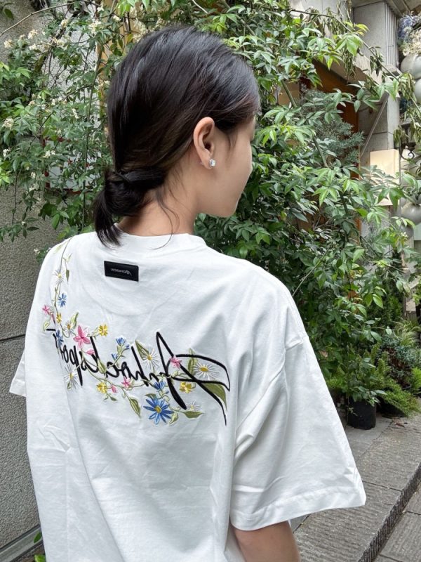 Embroidered Floral Rattan Short Sleeve T-Shirt for Women - Summer Trendy American Style High-End Straight Shoulder Top