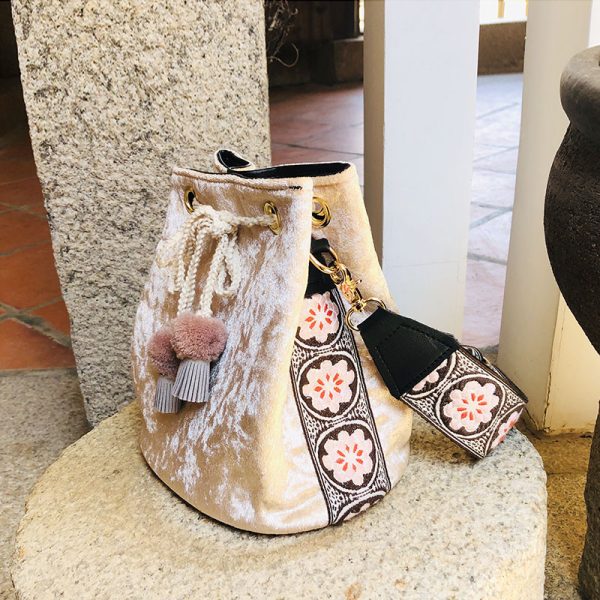 Ethnic Style Embroidered Velvet Bucket Bag for Women - Trendy Crossbody Handbag for Autumn/Winter 2024 Fashion