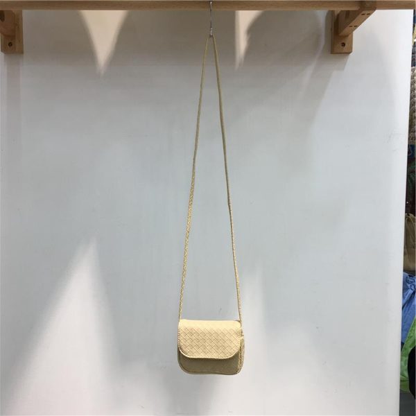 Exquisite Mini Woven Bag - Cute Fashionable Crossbody Coin Purse & Card Holder - Chic Square Design for Niche Style Lovers