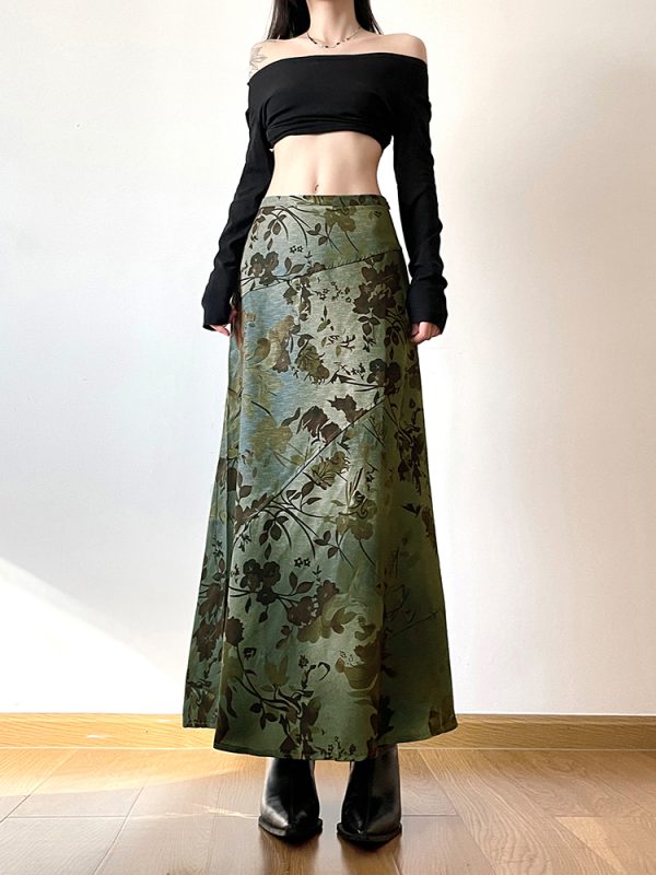 Fallen Flowers Vintage Forest Style A-Line Long Skirt for Women - Low Waist, Autumn Mood, Chinese Design