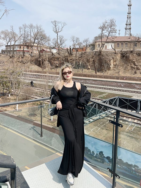 Faux Two-Piece Black Vest Dress - American Street Style Mid-Length Sleeveless Dress with Slimming Fit and Long Skirt