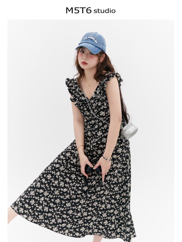 Floral Ruffled Sleeve Tea Dress - Curvy Fit, Waist-Defined, Vintage-Inspired Floral Print, Perfect for Y2K and Summer Events