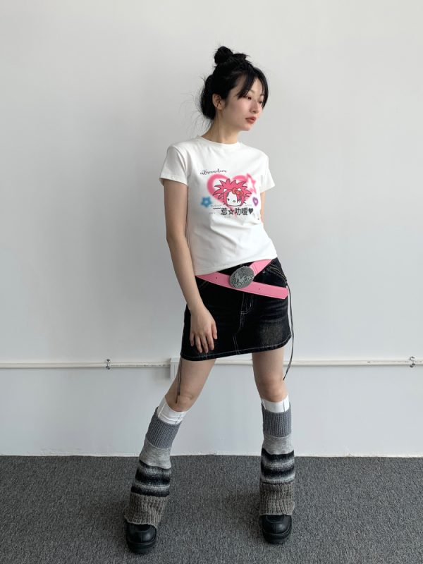 Forget Love Y2K Cartoon Graphic Slim-Fit White T-Shirt for Women - Casual Short Sleeve Tee