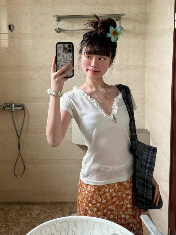 French Style Artistic Floral Half Skirt - Sweet Little Pumpkin Slimming H-Line White T-Shirt - Trendy Y2K Fashion