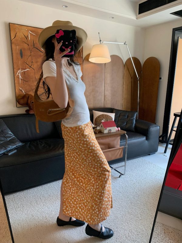 French Style Artistic Floral Half Skirt - Sweet Little Pumpkin Slimming H-Line White T-Shirt - Trendy Y2K Fashion