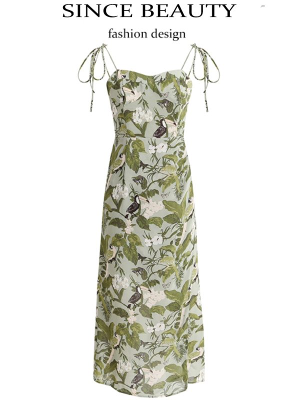 French-Style Green Sling Dress - Summer 2025 Women's Slim Fit Vacation Dress
