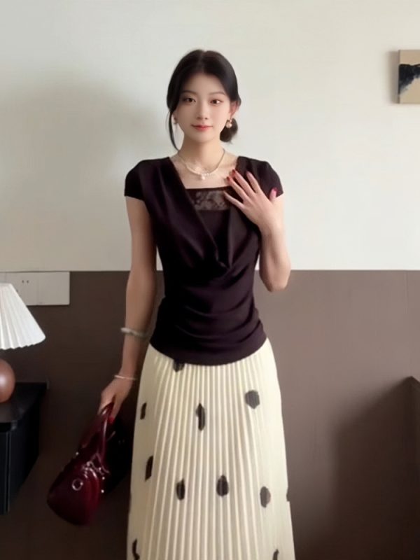 French Vintage Ruffled Collar T-Shirt for Women - Summer Lace Splicing, Waist-Cinching Slimming Short Sleeve Fitted Top
